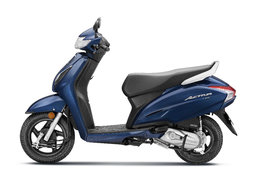 2023-Honda-Activa-blue-color-pic-1