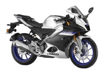 புதிய வசதிகளுடன் யமஹா R15 V4 & R15M விற்பனைக்கு வெளியானது