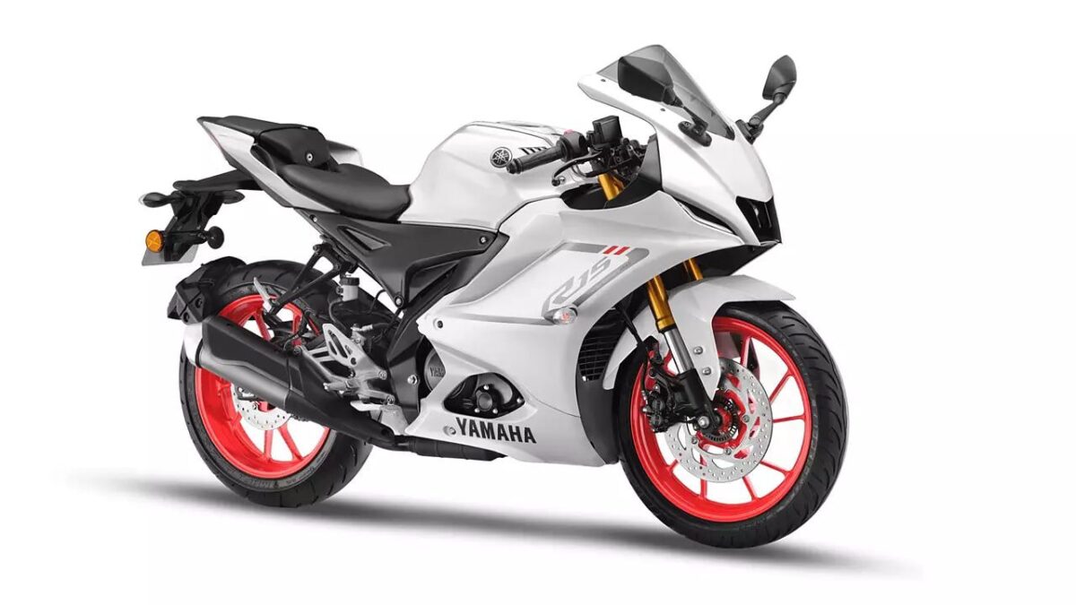 2023 yamaha r15 v4