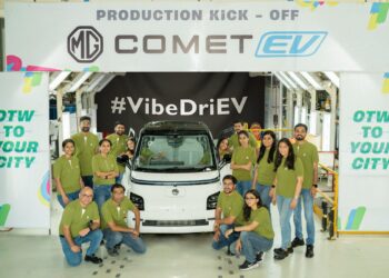 காமெட் EV காரின் உற்பத்தியை துவங்கிய எம்ஜி மோட்டார்