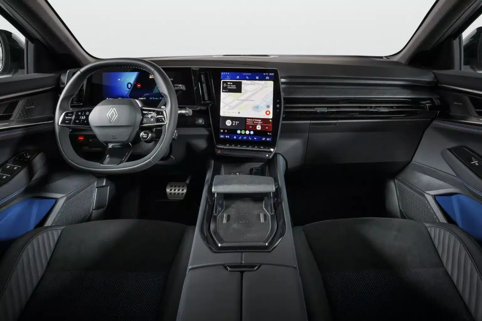 2024 Renautl Rafale interior
