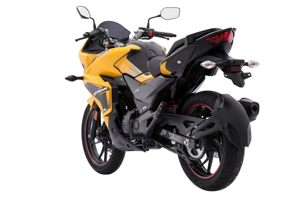 2023 hero xtreme 200s 4v rear view 1