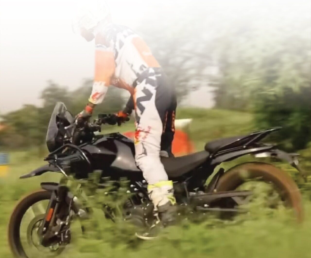 re himalyan 450 launch soon