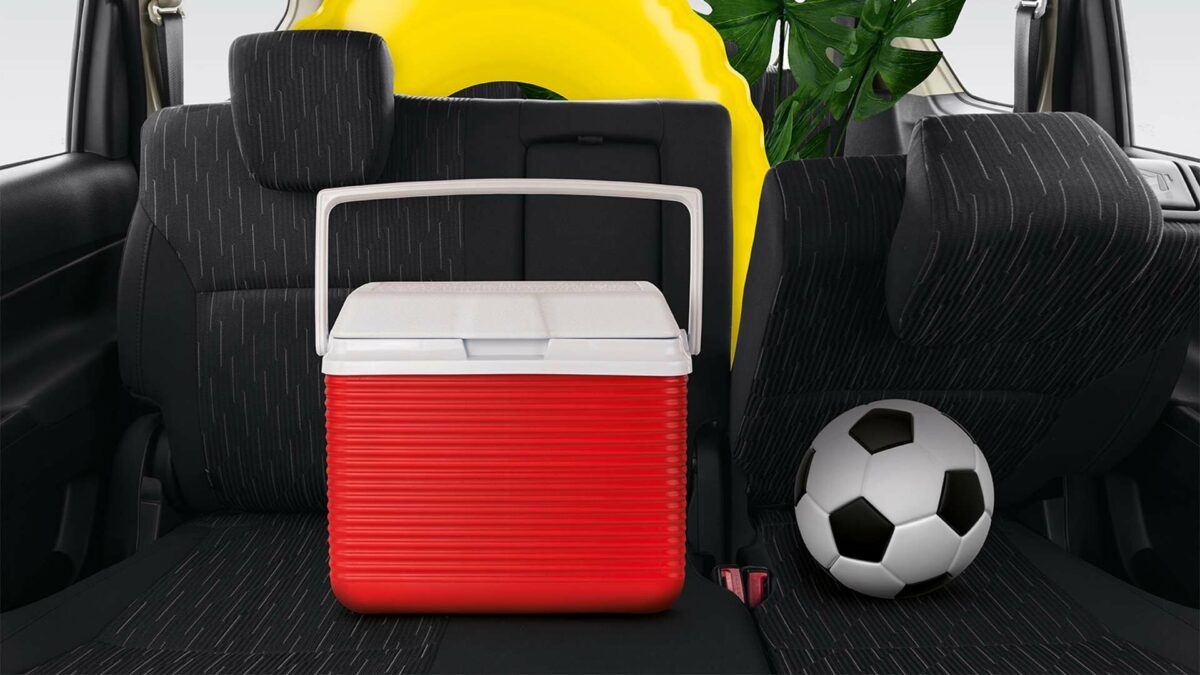 toyota rumion rear seats