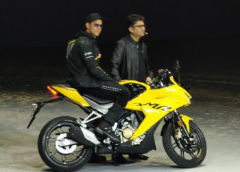 ₹ 1.73 லட்சத்தில் ஹீரோ கரீஸ்மா XMR 210 பைக் விற்பனைக்கு வெளியானது