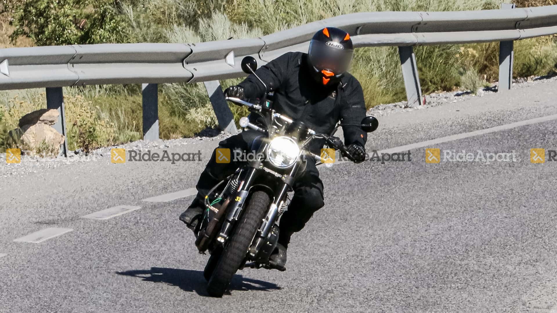 royal enfield scrambler 650 spy shots fr