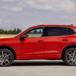 2024 Volkswagen Tiguan Side view
