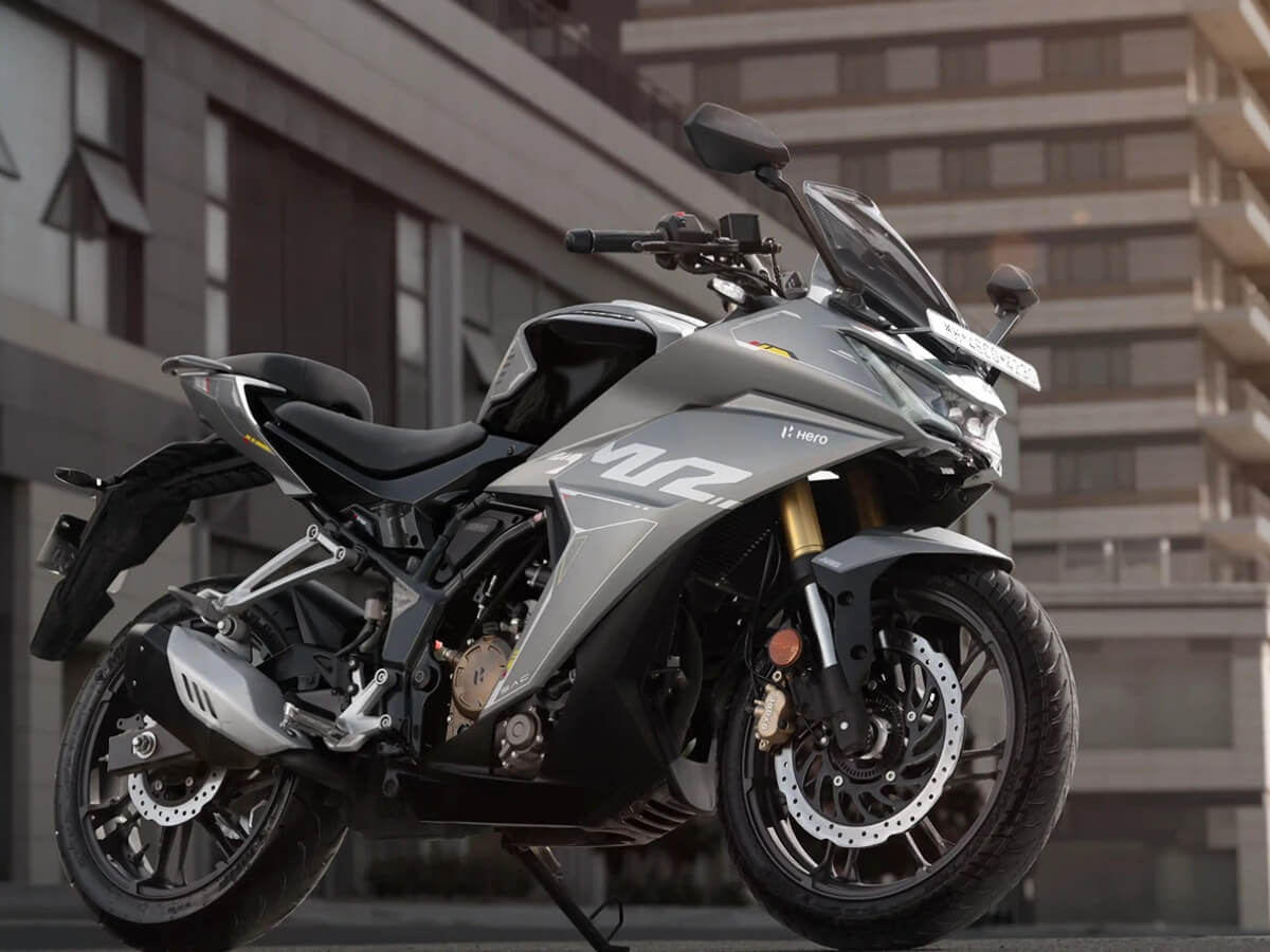 2025 hero karizma xmr 210 combat edition