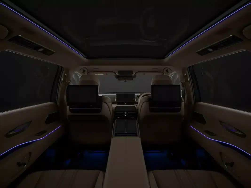 Toyota Century SUV interior