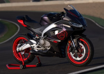 rs 457 sports bike
