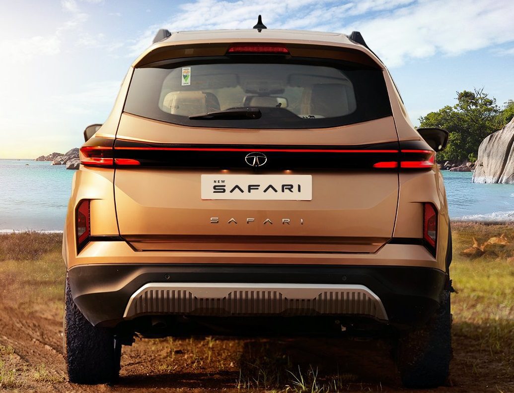 safari suv rear