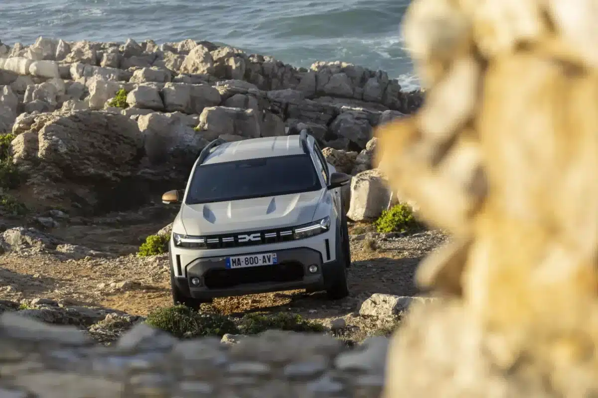 2024 renault Duster top