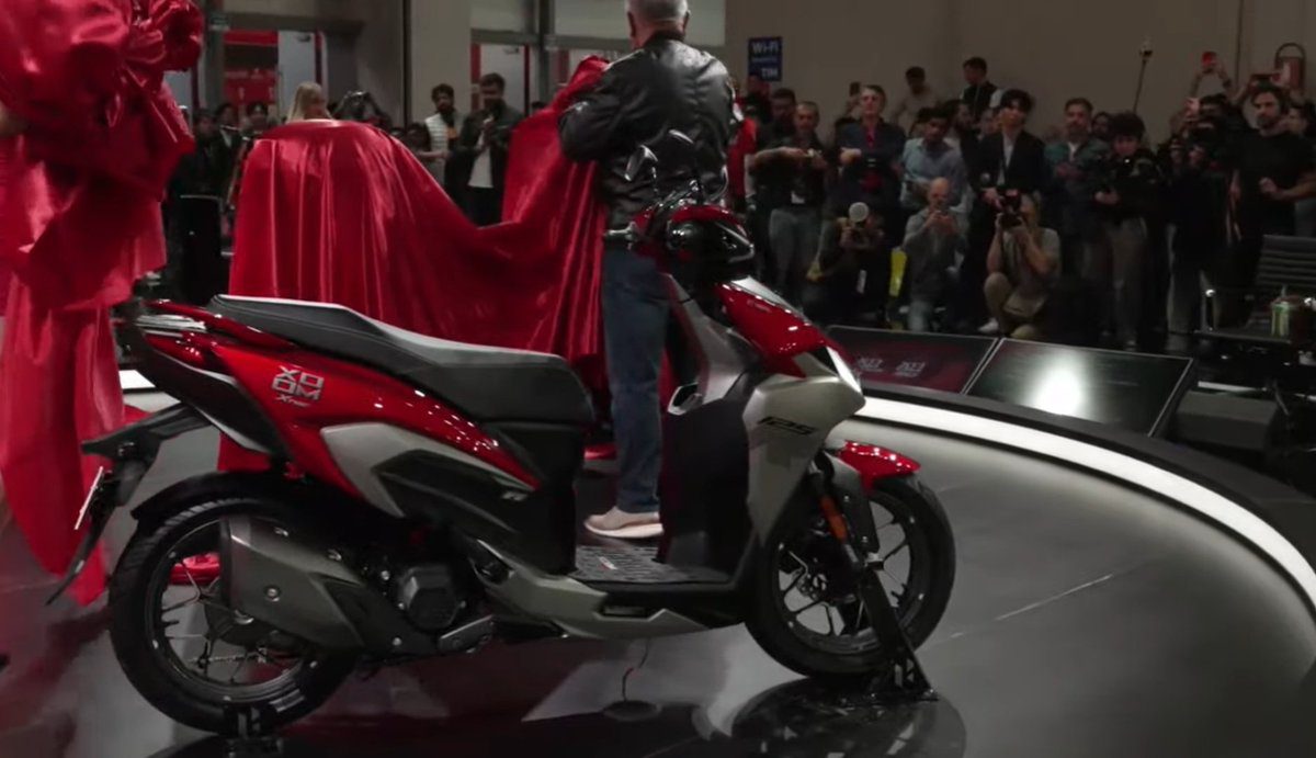 hero xoom 125r side