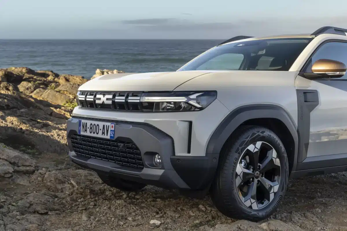 new renault duster front 1
