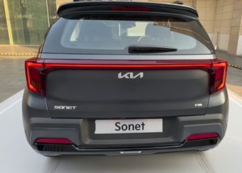 xline kia sonet rear
