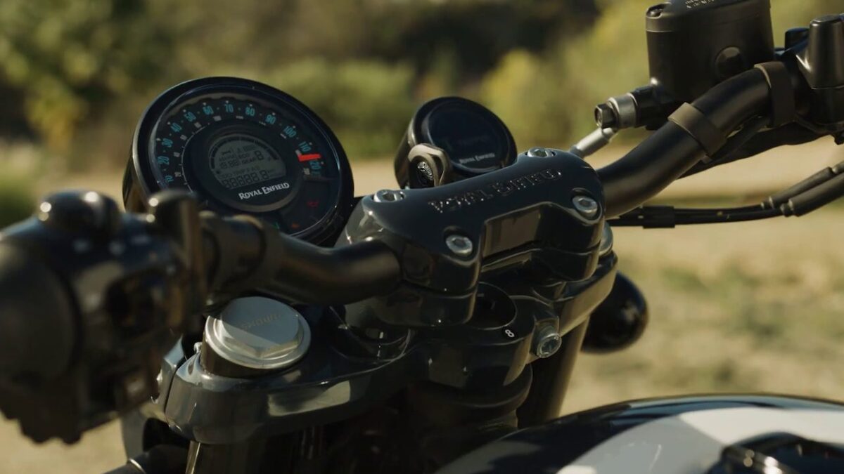 Royal Enfield shotgun 650 cluster