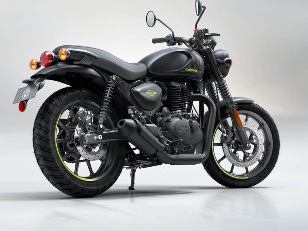Royal Enfield hunter 350 GraphiteGrey rear