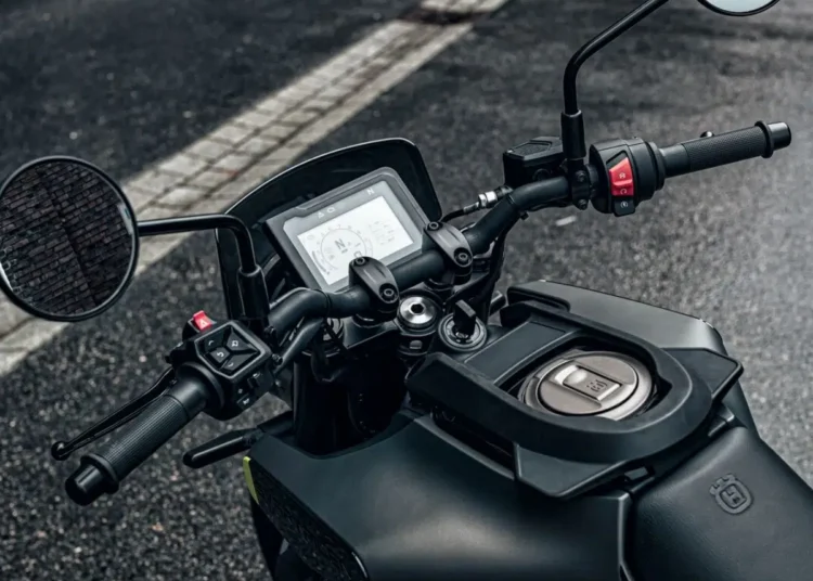 husqvarna vitpilen 250 cluster