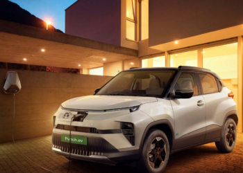 tata punch ev on road price list