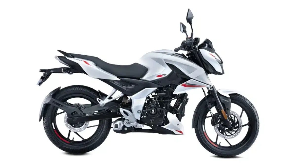 2024 bajaj pulsar n150 white