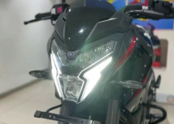 2024 bajaj pulsar ns200 headlight