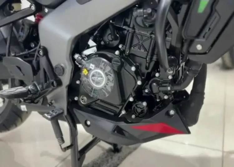 2024 bajaj pulsar ns200 engine