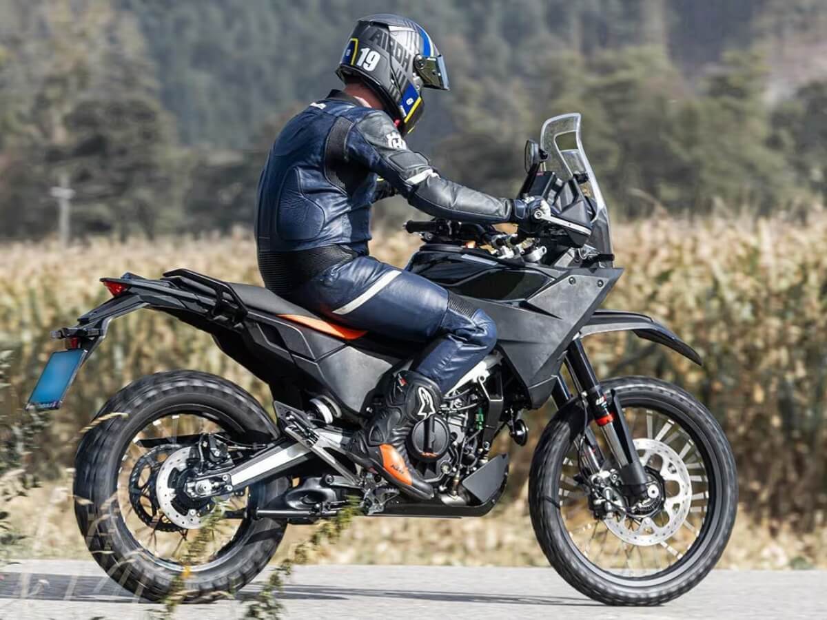 2025 ktm 390 adventure spied 1