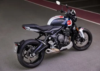 triumph trident 660 special edition rear