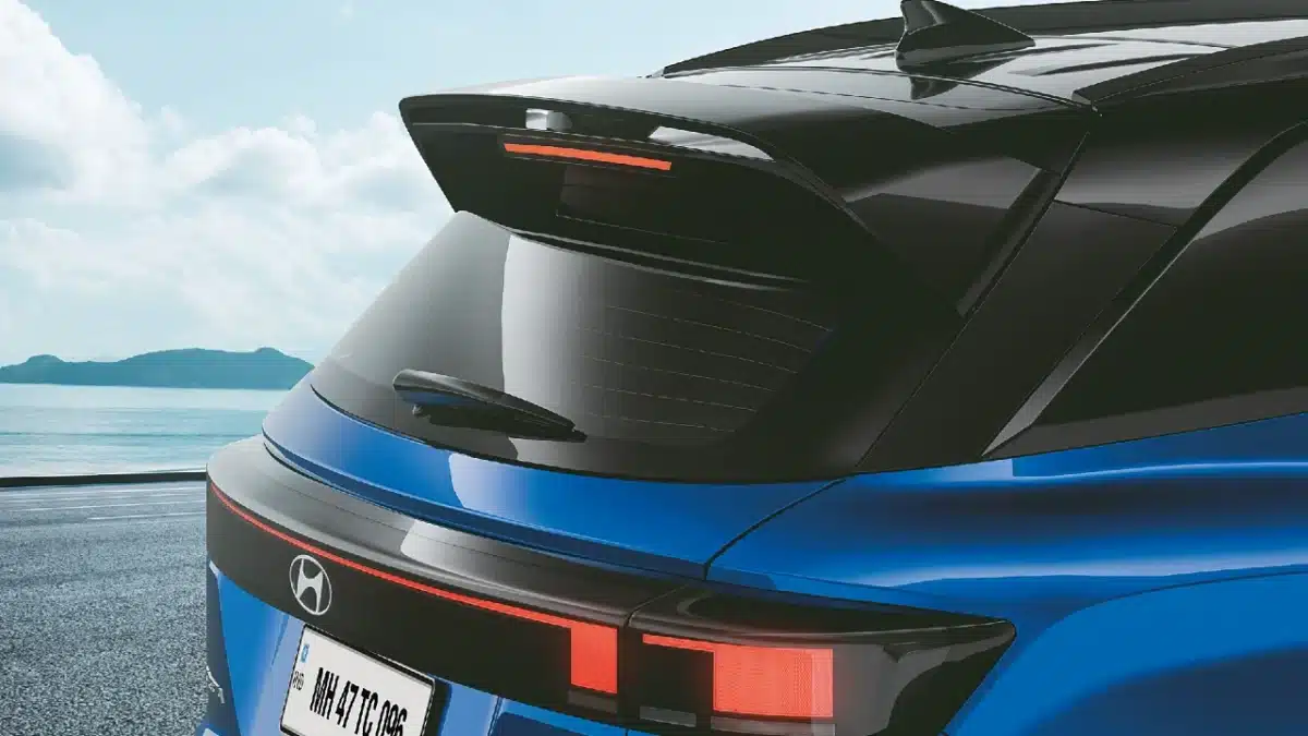 hyundai-creta-n-line-roof