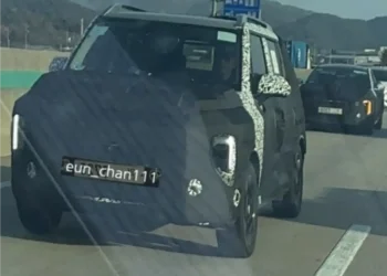 kia clavis spied or kia syros