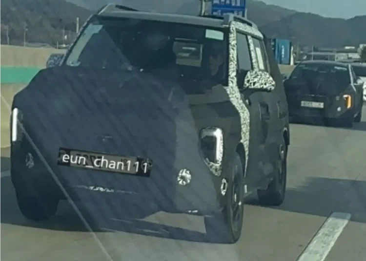 kia clavis spied
