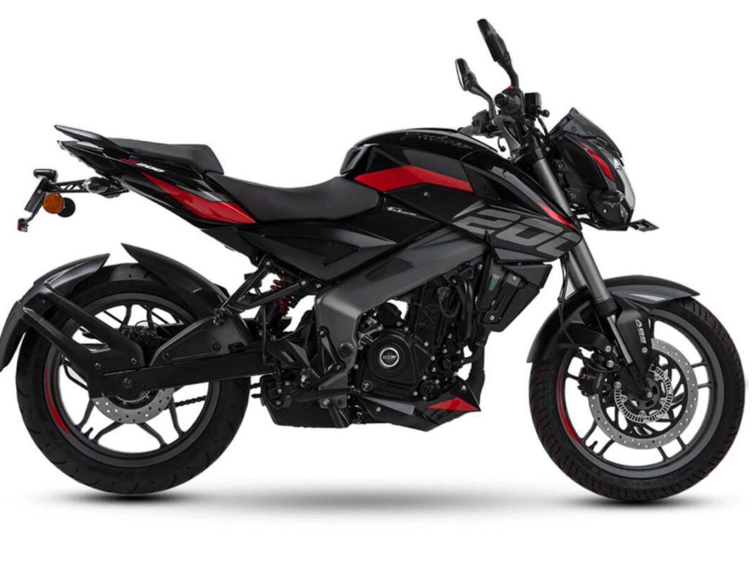 2024 pulsar ns200 black 1