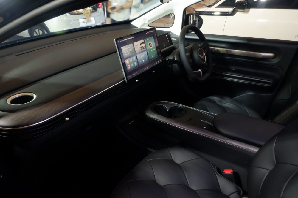 cloud ev interior