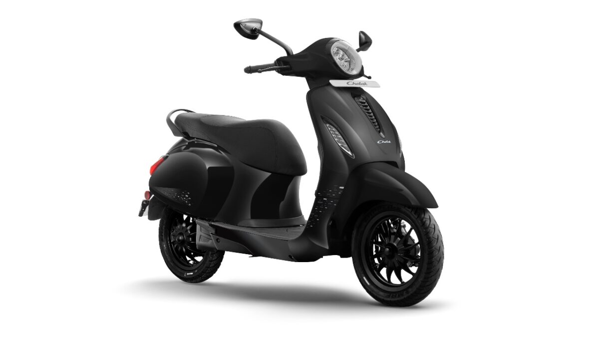 chetak blue 2901 escooter black