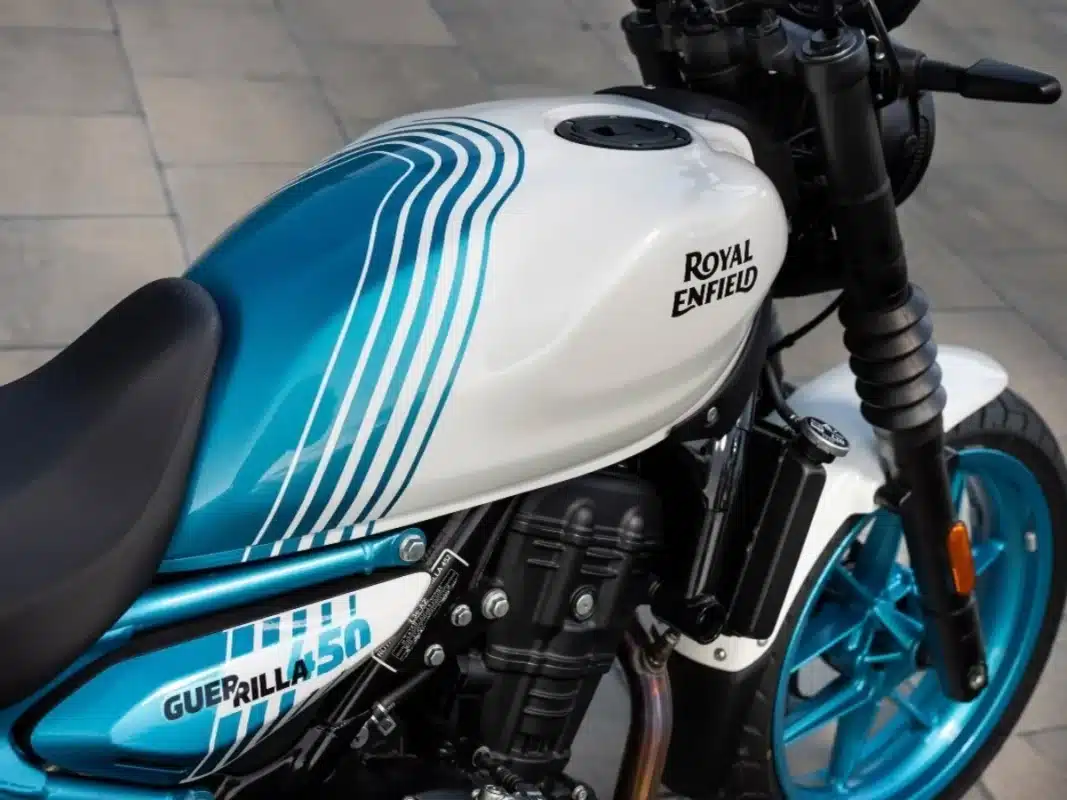 Royal Enfield guerrilla 450 flash