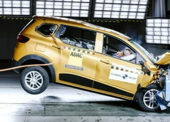 GNCAP டெஸ்டில் 2 நட்சத்திர மதிப்பீடு பெற்ற ரெனால்ட் ட்ரைபர்