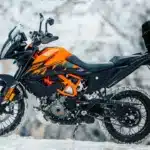 Ktm adventure 390 with top box