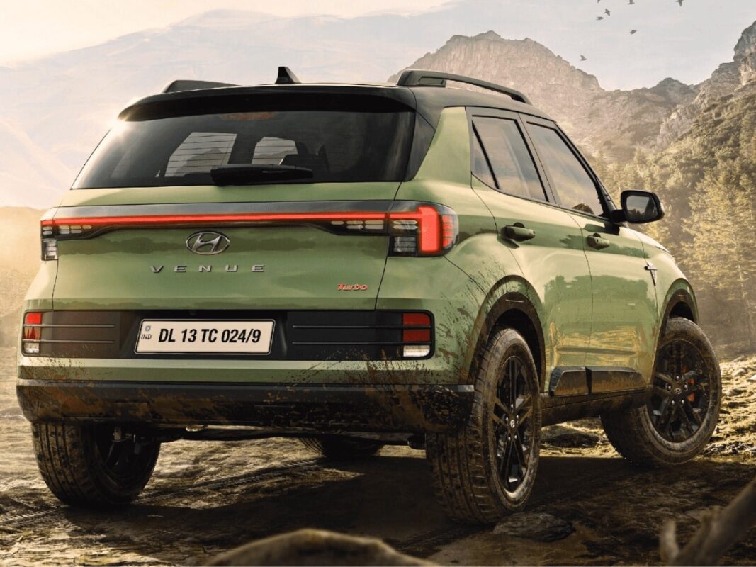 2024 hyundai venue adventure edition rear