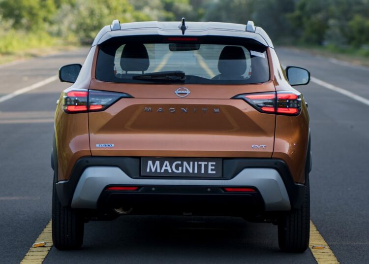 2024 nissan magnite rear view