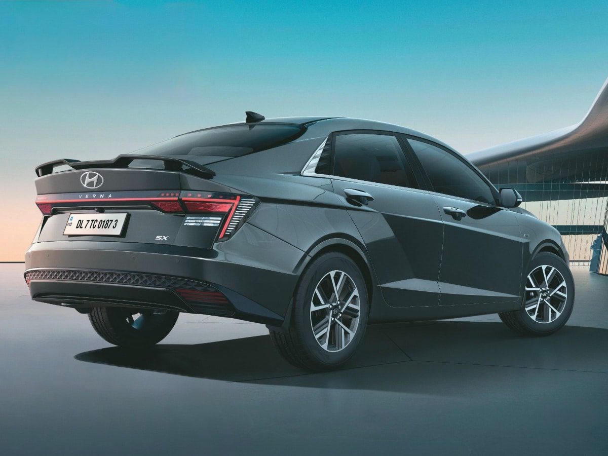 Hyundai Verna Amazon grey colour