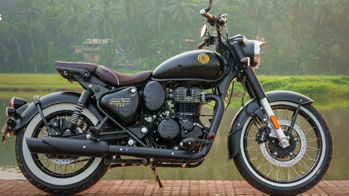 Royal Enfield goan classic 350 side