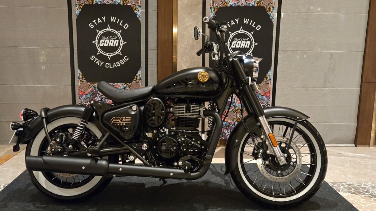 goan classic 350 black