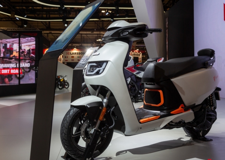 hero vida z electric scooter