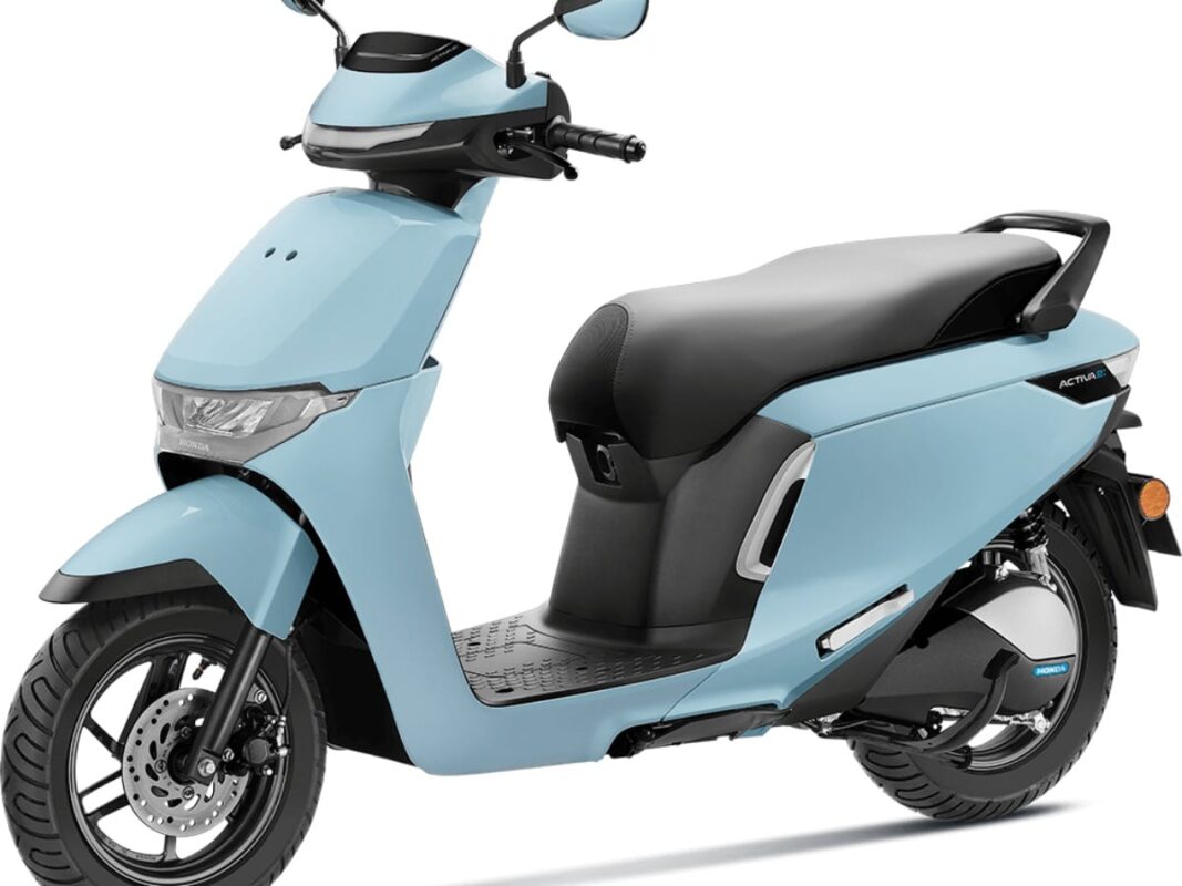 honda activa e Pearl Shallow Blue colour