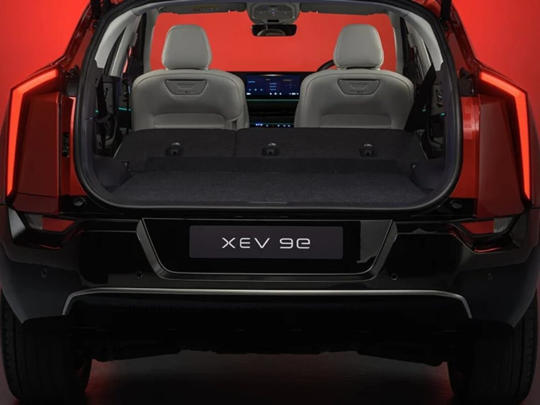 mahindra xev 9e suv boot