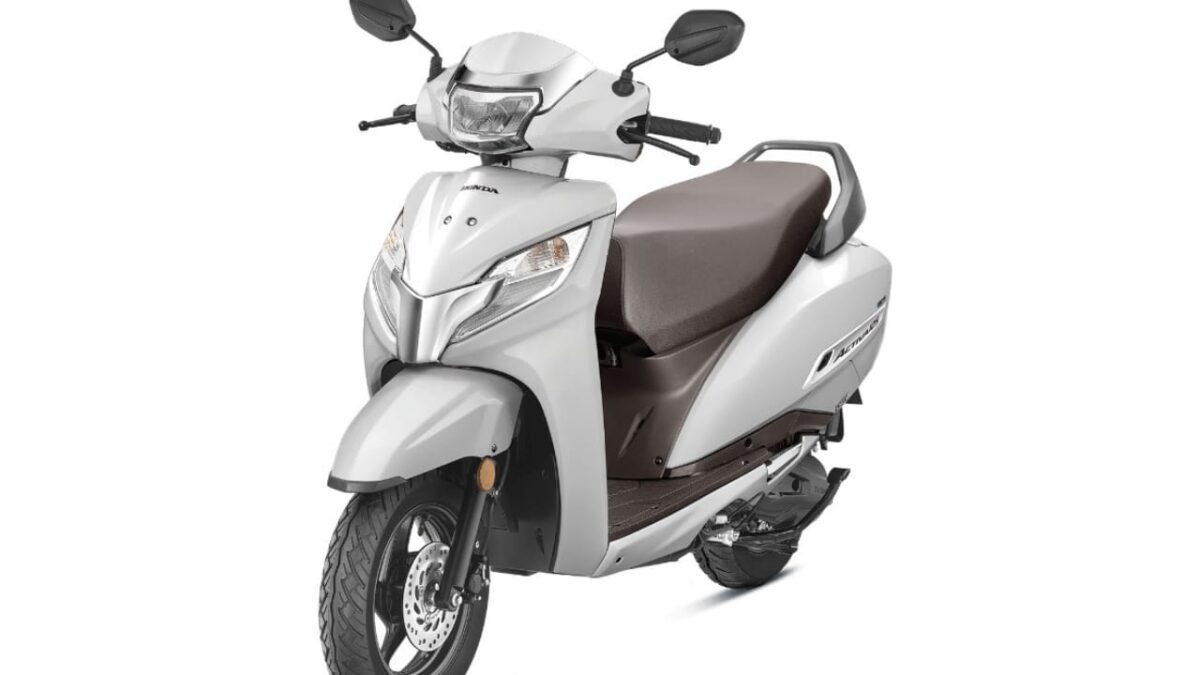 2025 honda activa 125 white
