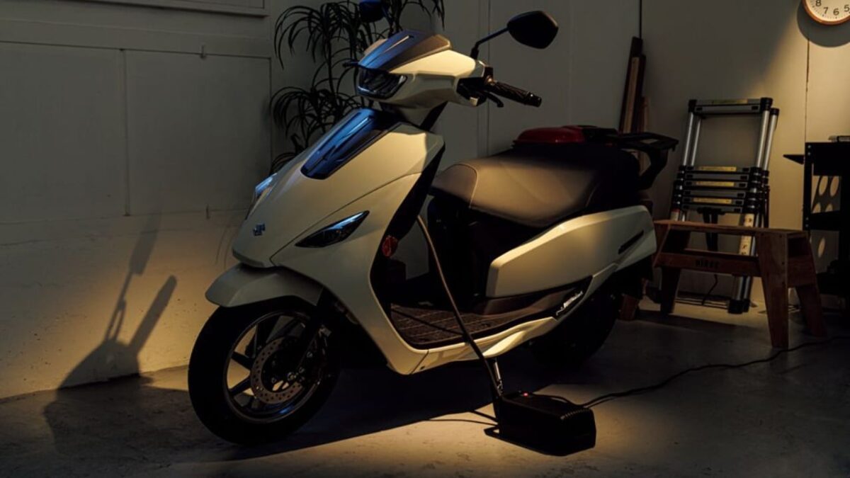 Suzuki e access scooter