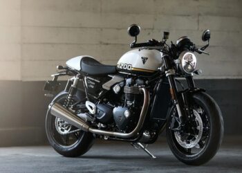 டிரையம்ப் ஸ்பீடு ட்வீன் 1200