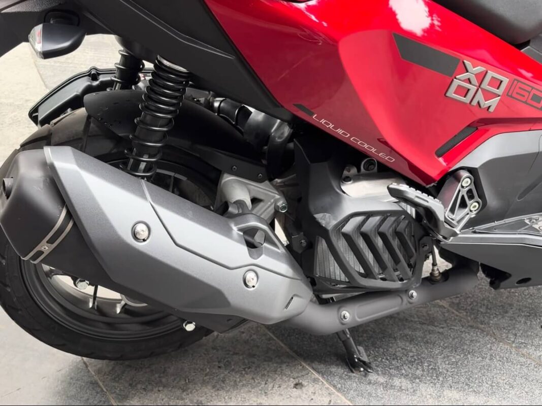 hero xoom 160 engine view