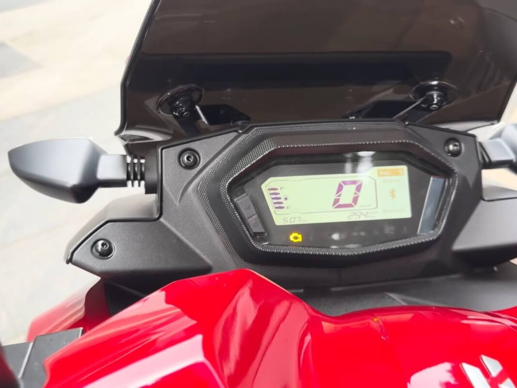 hero xoom 160 lcd cluster